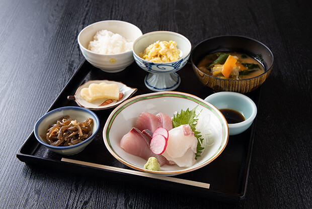 お造り定食の写真